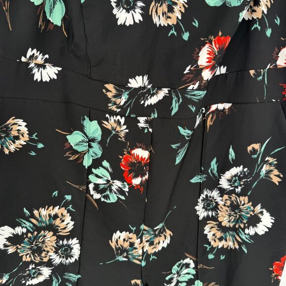 Torrid Black Floral Wide Leg Jumpsuit Plus Size 24 V-Neck Pockets Back Zip NWT - Picture 7 of 15